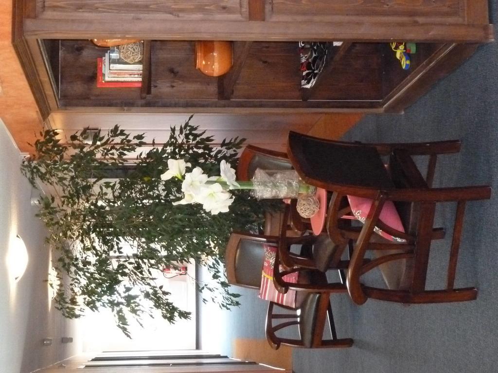Hotel La Colombiere Cantal Massiac Eksteriør billede