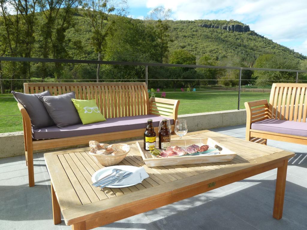 Hotel La Colombiere Cantal Massiac Eksteriør billede