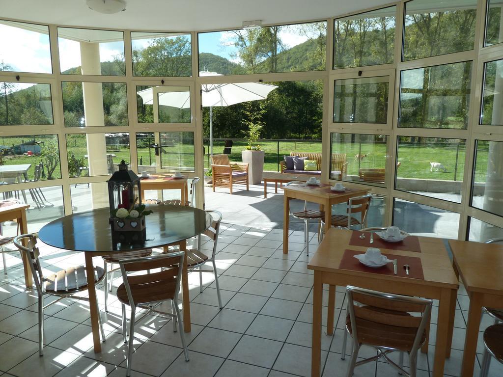 Hotel La Colombiere Cantal Massiac Eksteriør billede